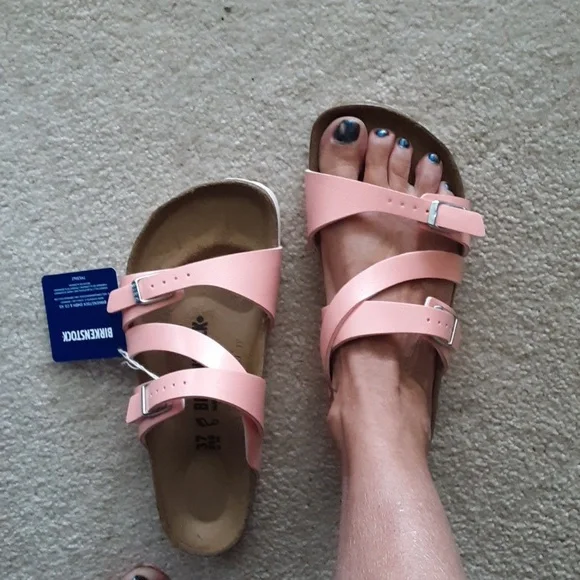New BIRKENSTOCKS Sandals - Picture 6 of 8